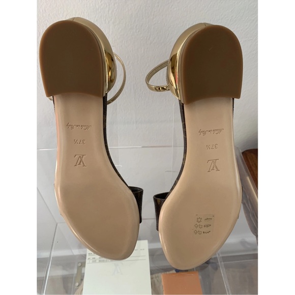 SOLD!!!! Louis Vuitton Sandal - Picture 6 of 7
